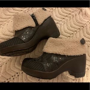 EUC JBU Gray Black Fleece Lined Textured Bootie Size 7